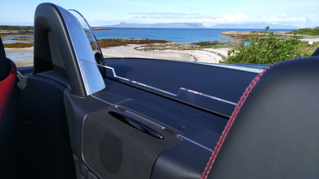 R172 SLK R172 SLC Air Blade Wind Deflector Half Height Wind Deflector Air Deflector Wind Blocker R172Parts Mk3.5 WD R172 Fabric Wind Deflector SLKworld.com mbworld.org AMG Private Lounge www.mercedes-amg.com